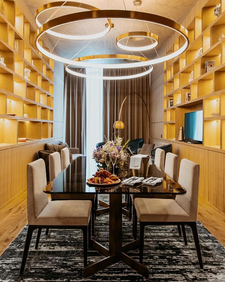 The Veil Hotel Astana Luaran gambar A dining room